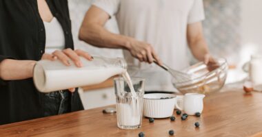 Ways Cooking Together Help Foster Healthy Relationships